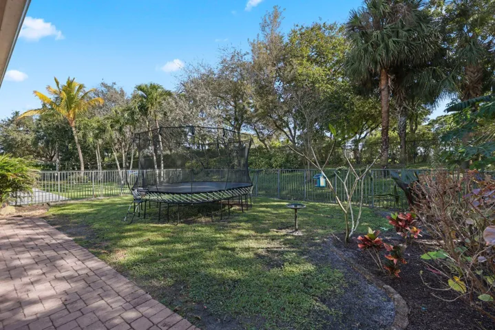 11394 Millpond Greens Dr - 63.jpg-SMALL