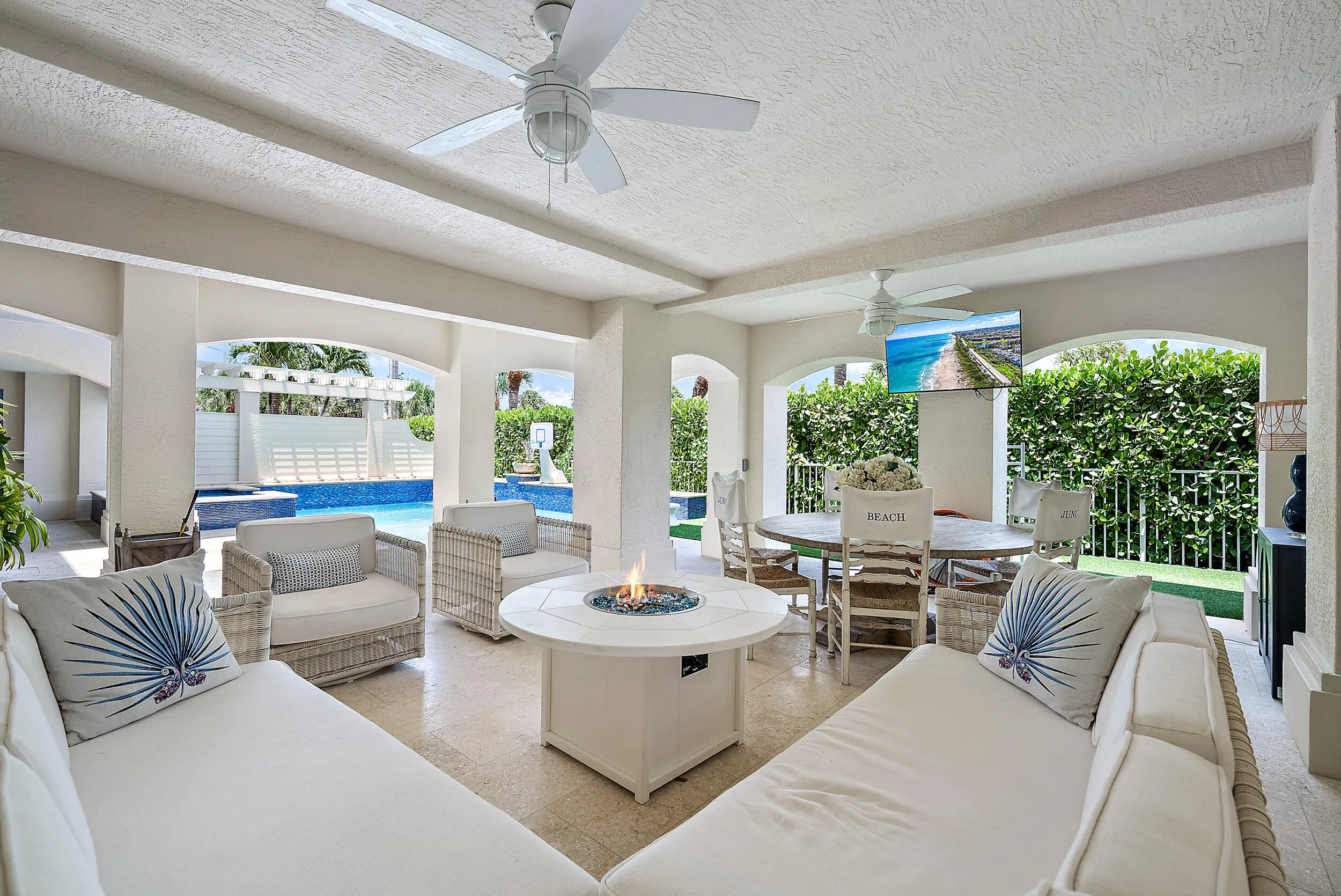 410 Old Towne Ln-36