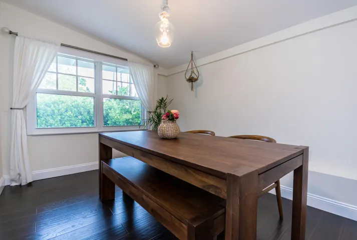 1621 NE 17th Way Fort-large-017-016-DSC