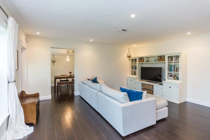 1621 NE 17th Way Fort-large-008-007-DSC