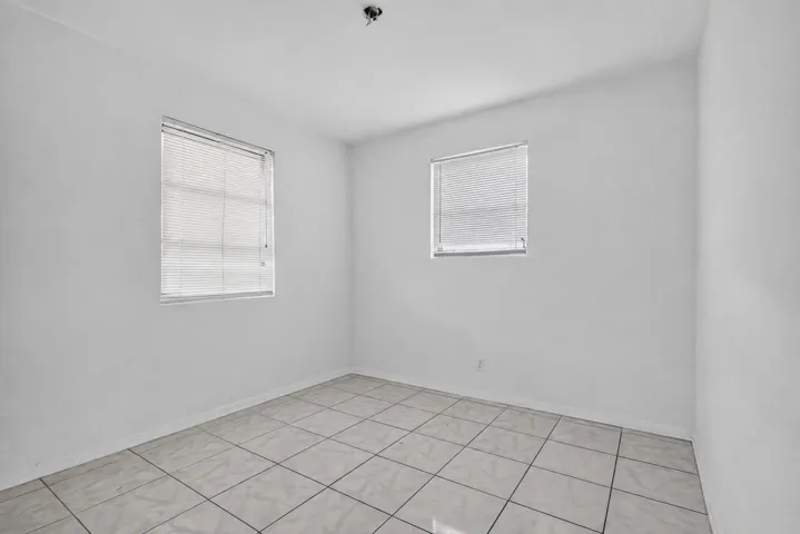 MLS_room_no_mattress_2048x1366