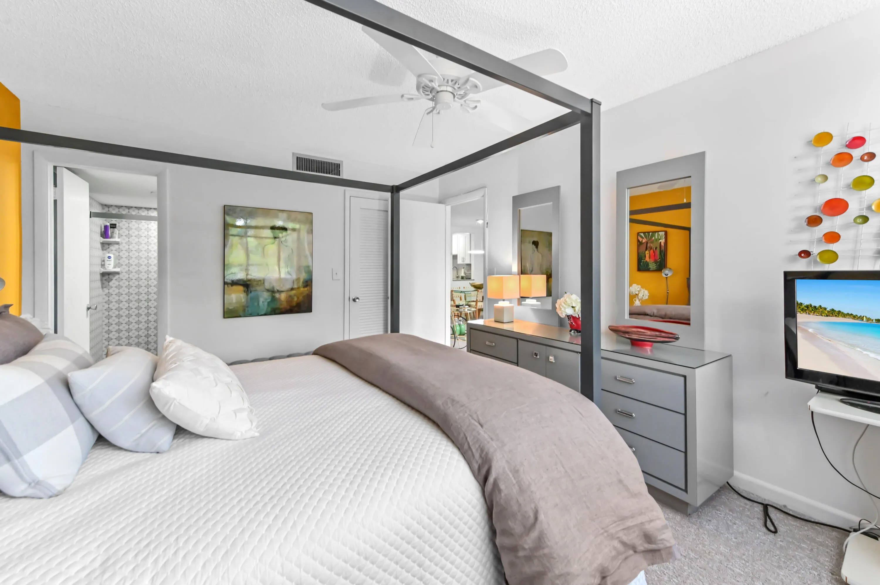 22 Bedroom 02