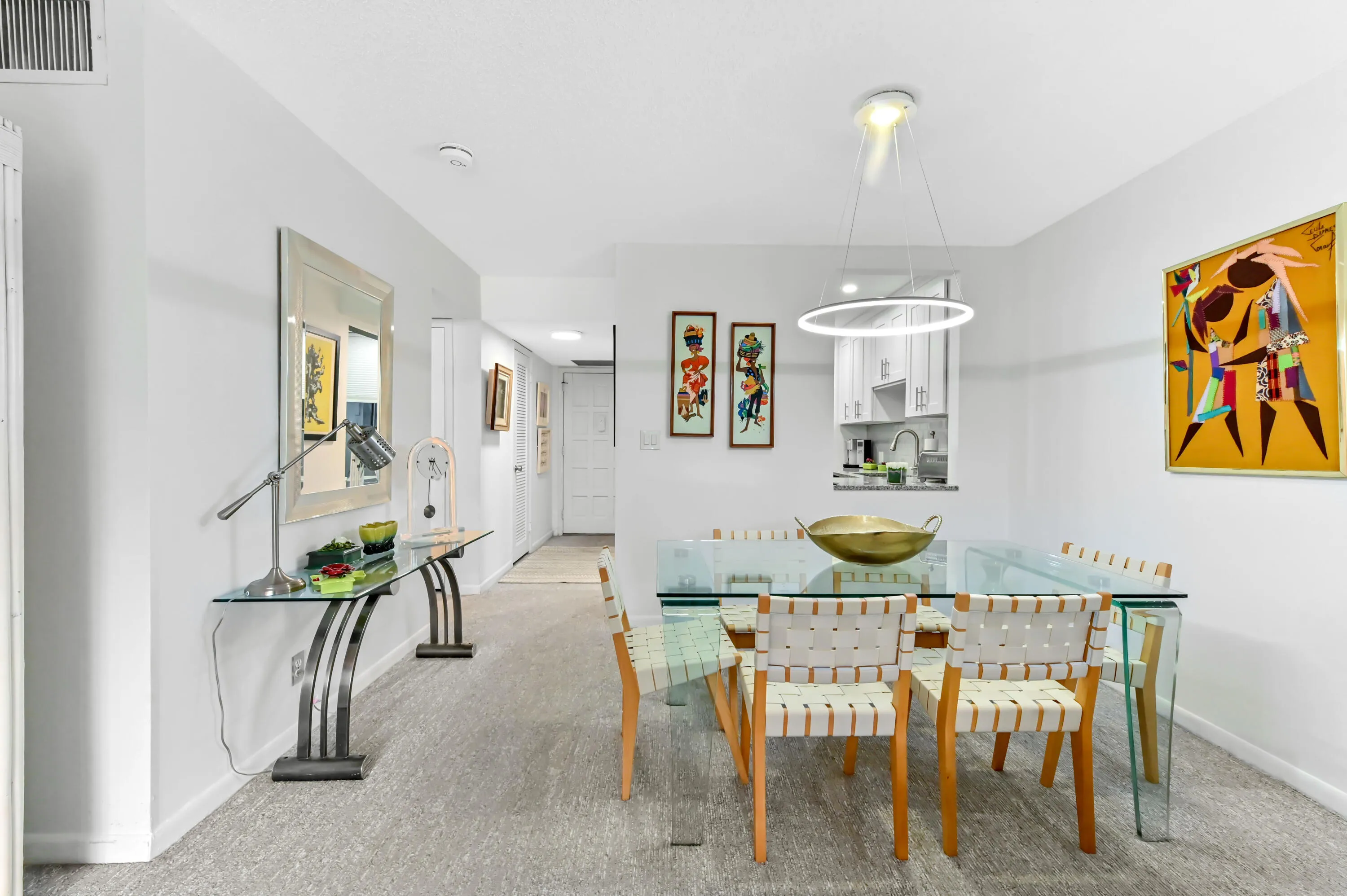 16 Dining room 02