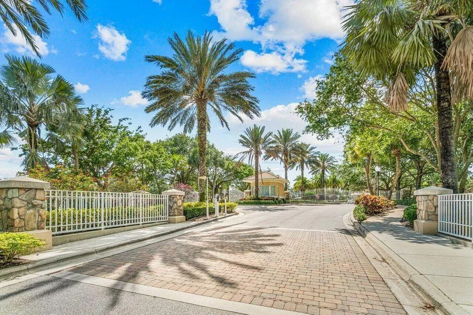 Property photo 32