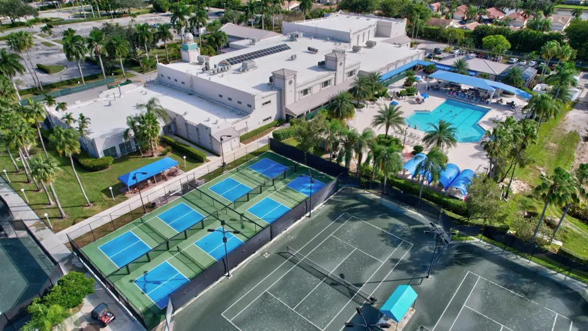 Tennis
