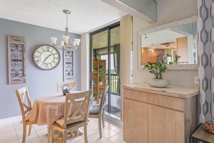 5279 Fountains Dr 703 (10)