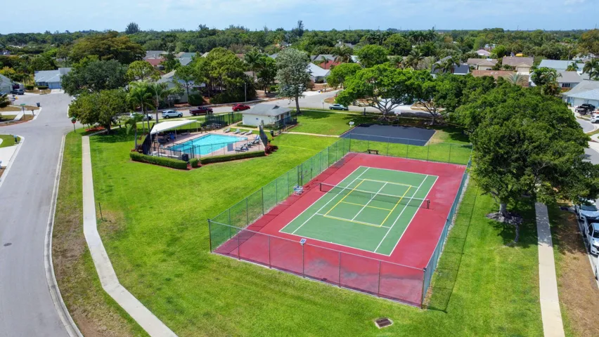 38-web-or-mls-Arbor Glen (3)