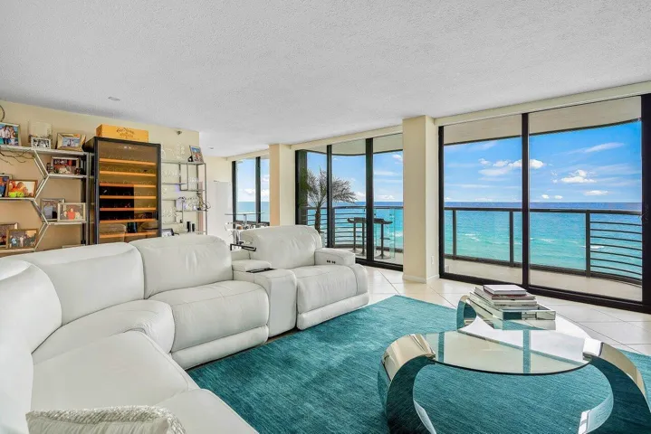 008-250SouthOceanBoulevard-10C-BocaRaton