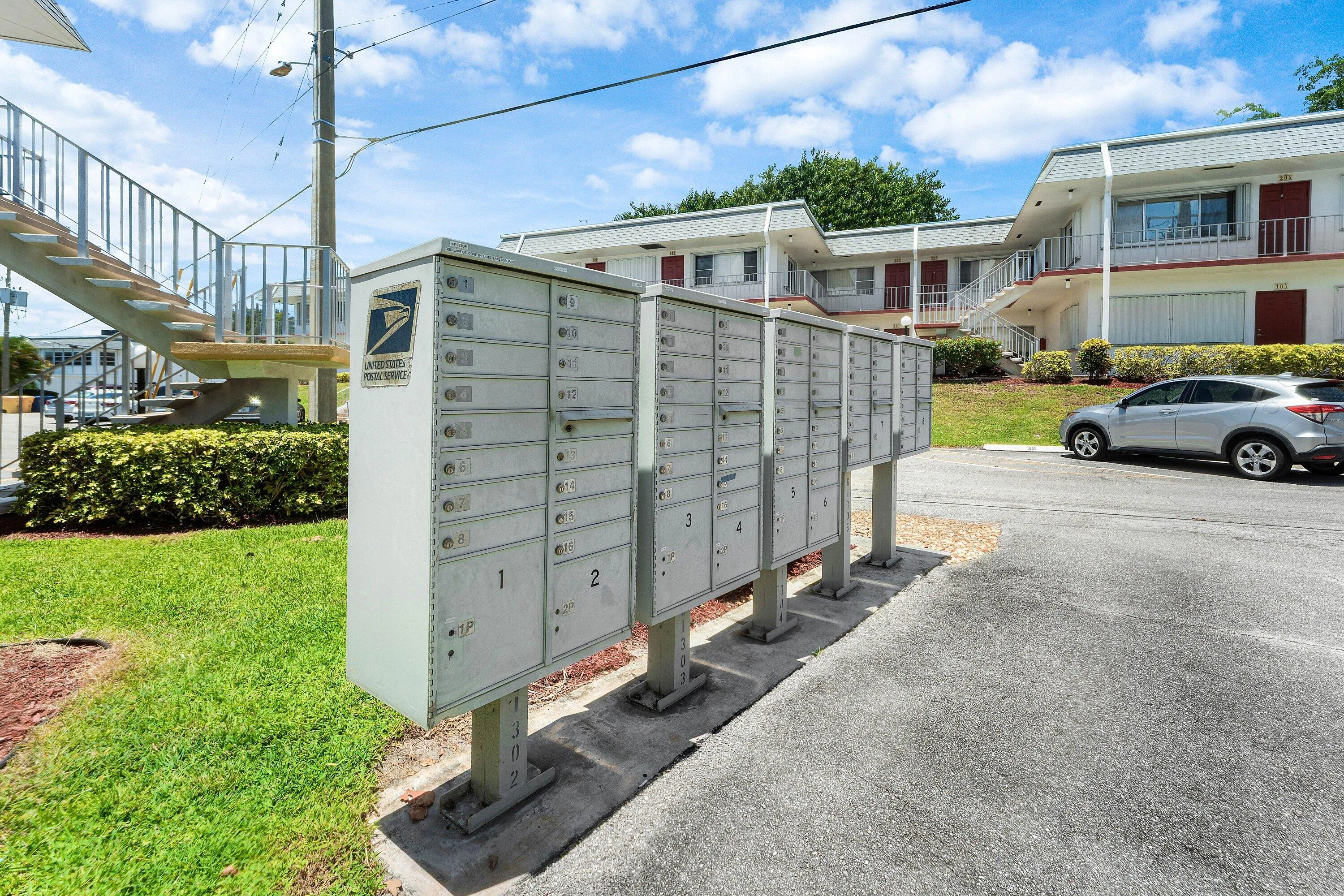 020-3120LakeOsborneDrive-106-LakeWorthBe