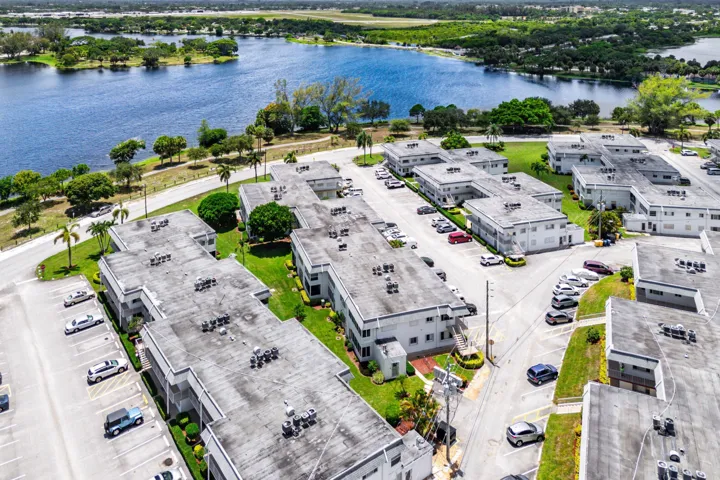 031-3120LakeOsborneDrive-106-LakeWorthBe