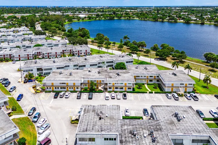 025-3120LakeOsborneDrive-106-LakeWorthBe