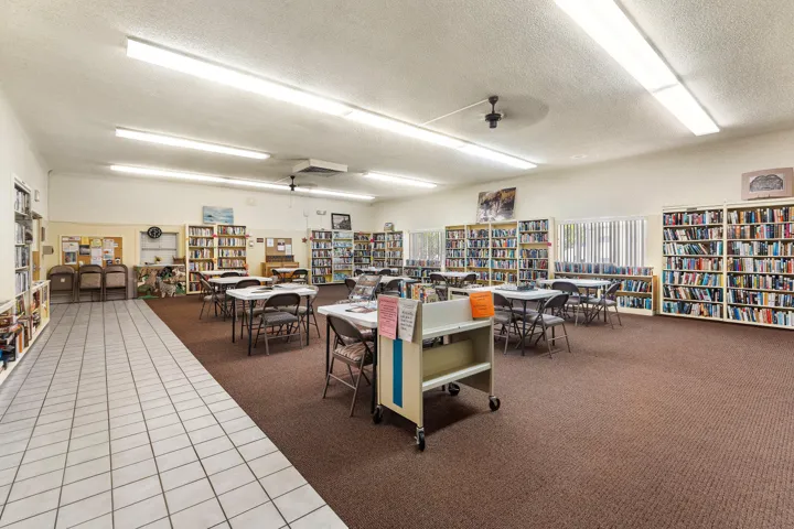 036-3160LakeOsborneDrive-206-LakeWorthBe
