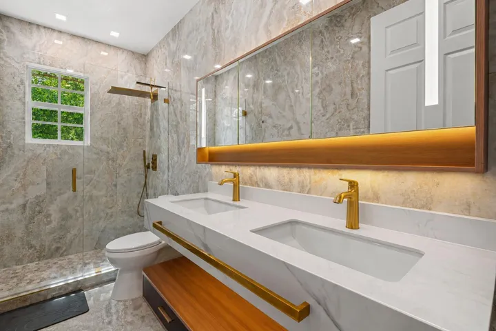 34-print-Guest Bathroom