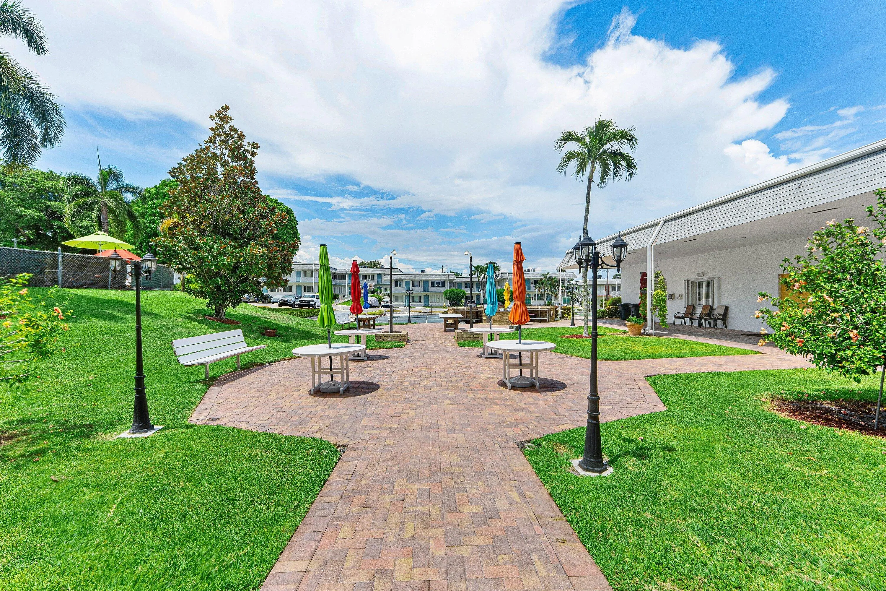 030-3160LakeOsborneDrive-206-LakeWorthBe