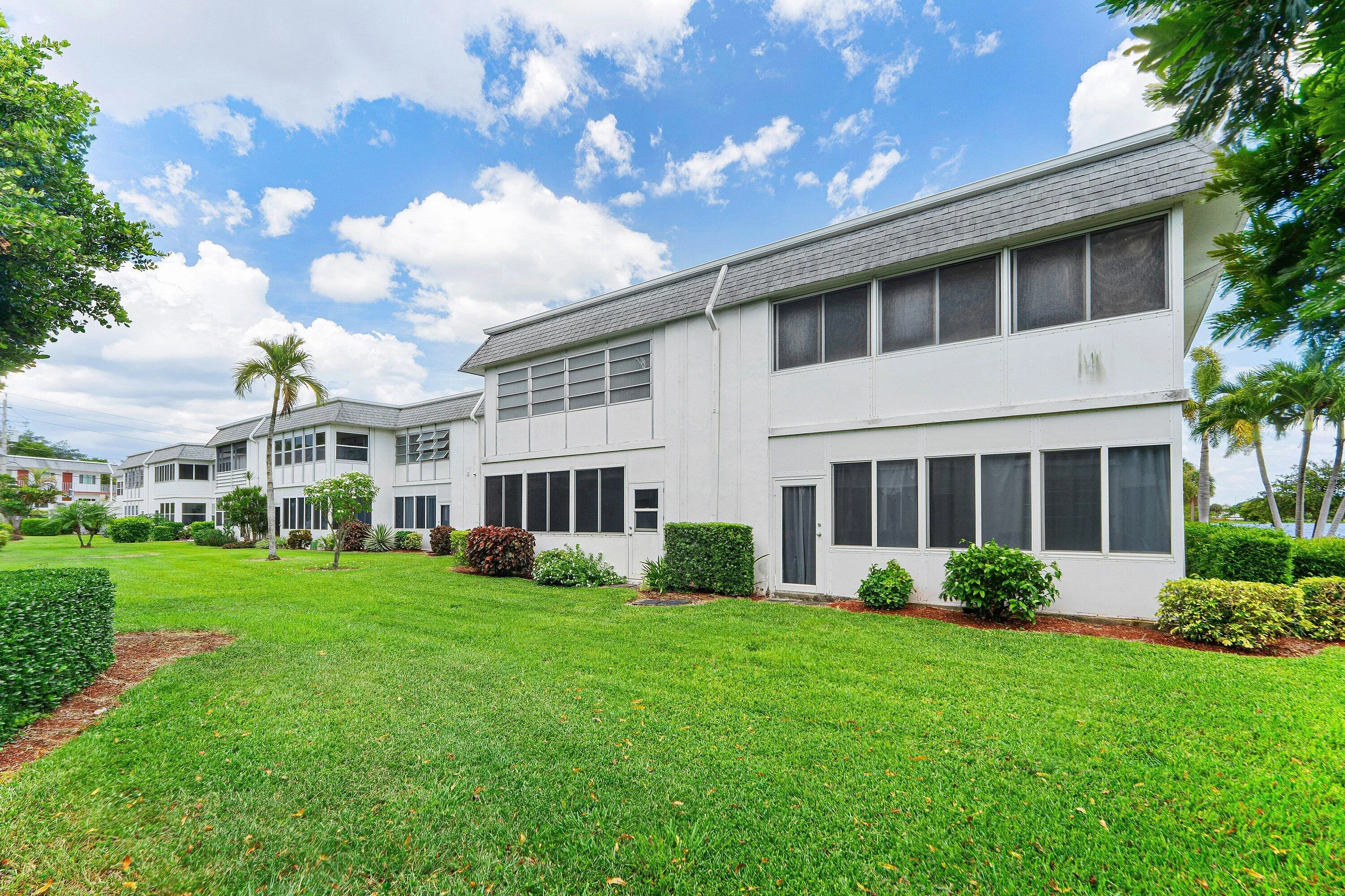 016-3160LakeOsborneDrive-206-LakeWorthBe