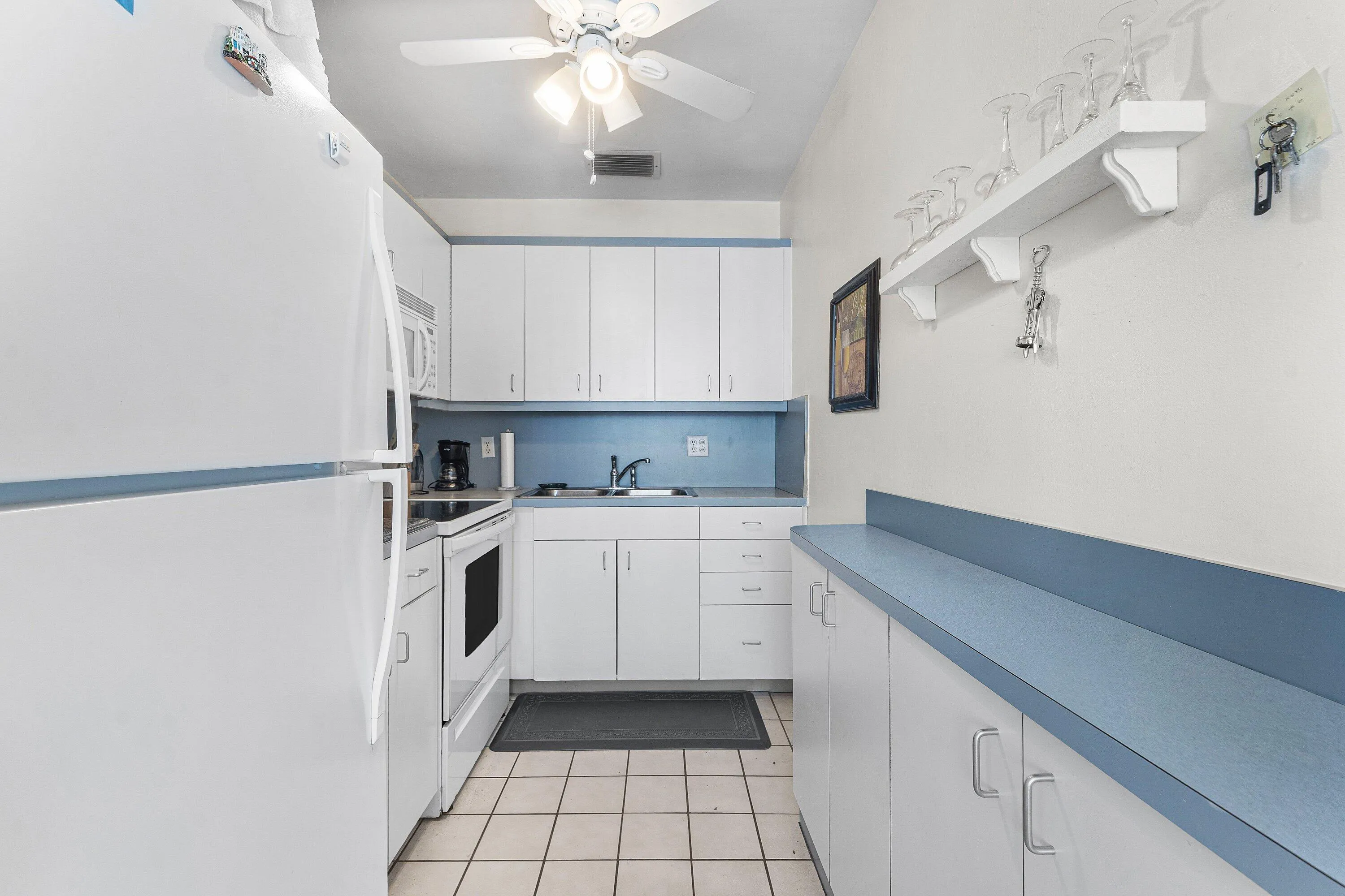 006-3160LakeOsborneDrive-206-LakeWorthBe