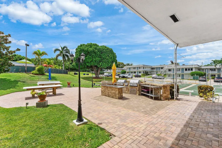 031-3160LakeOsborneDrive-206-LakeWorthBe