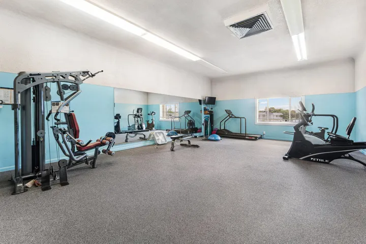 024-3160LakeOsborneDrive-206-LakeWorthBe
