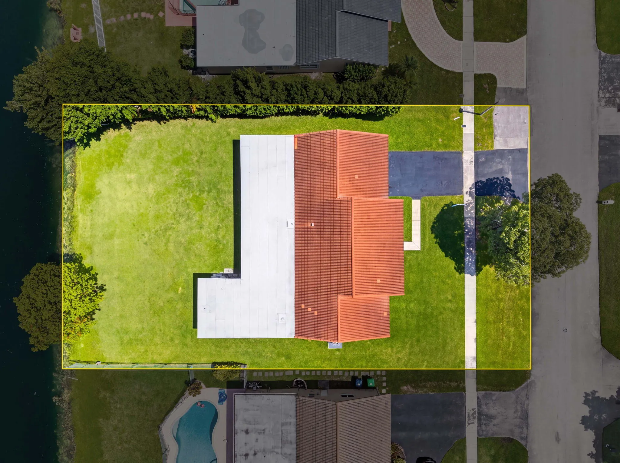 44-web-or-mls-Exterior_DJI_2026072823465