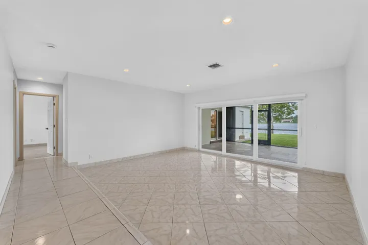 LIVING ROOM/ HALLWAY TO BEDROOMS