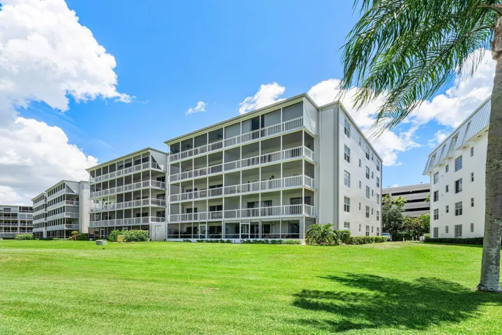 030-250JohnFKennedyDrive-Atlantis-FL-334