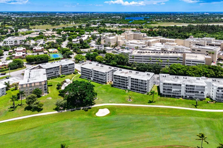 038-250JohnFKennedyDrive-Atlantis-FL-334