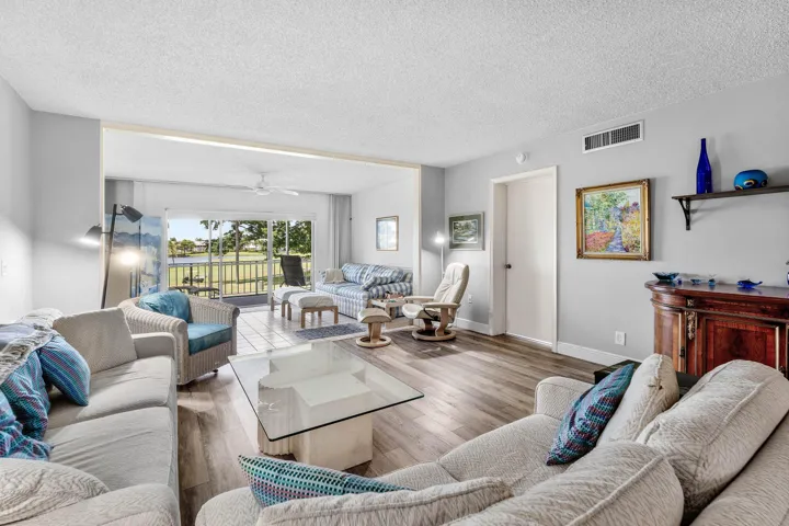 011-250JohnFKennedyDrive-Atlantis-FL-334