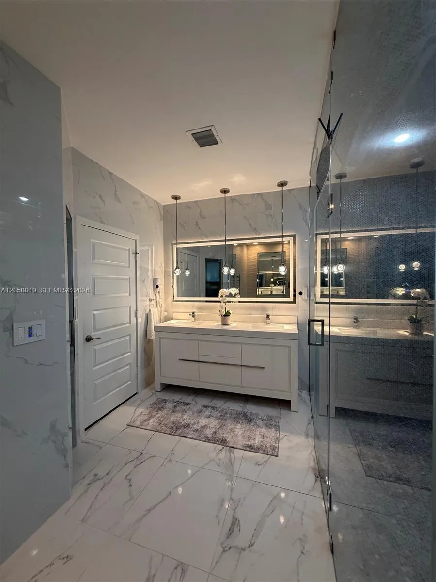 Property photo 63