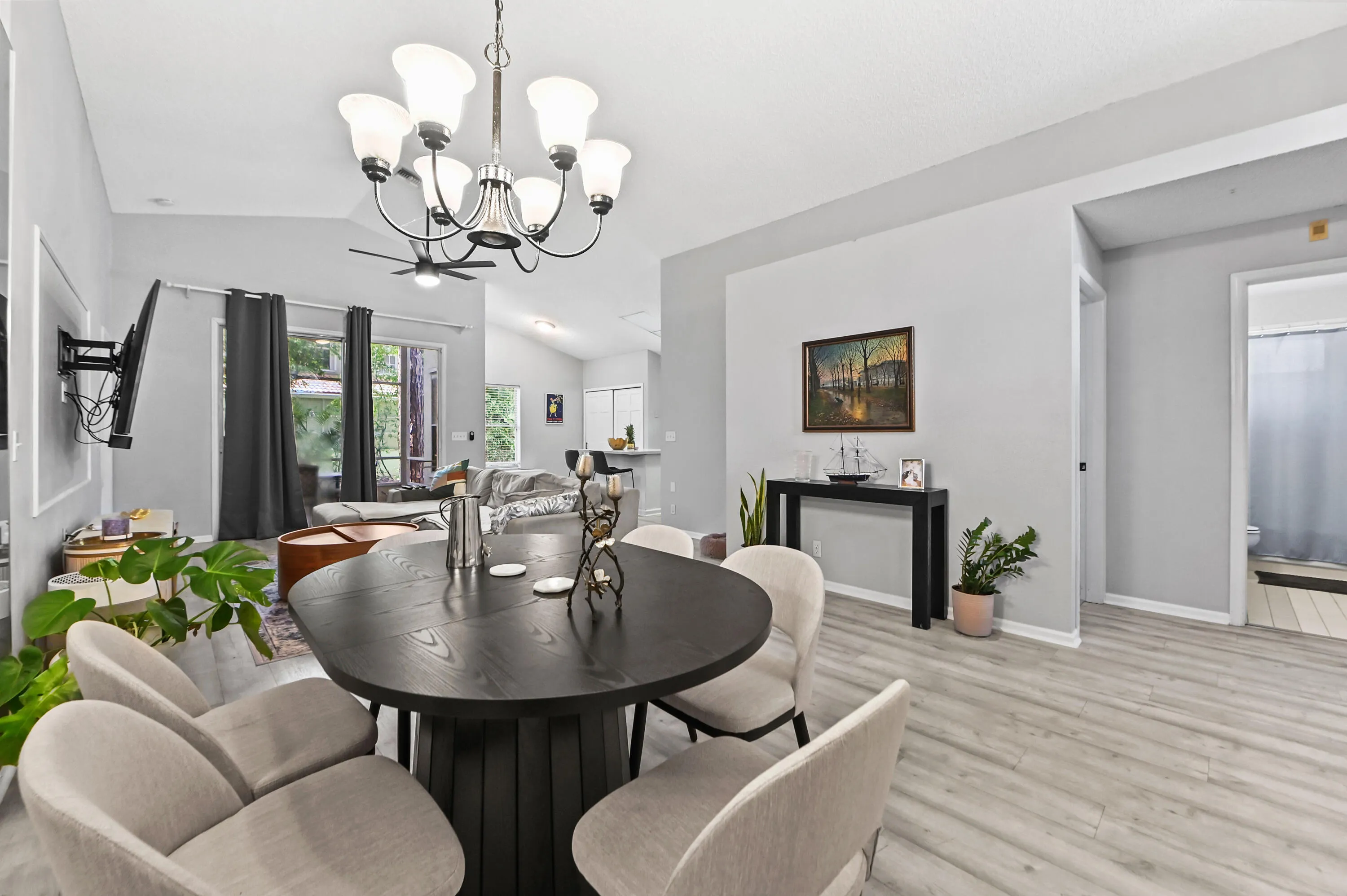 12 Dining area 02