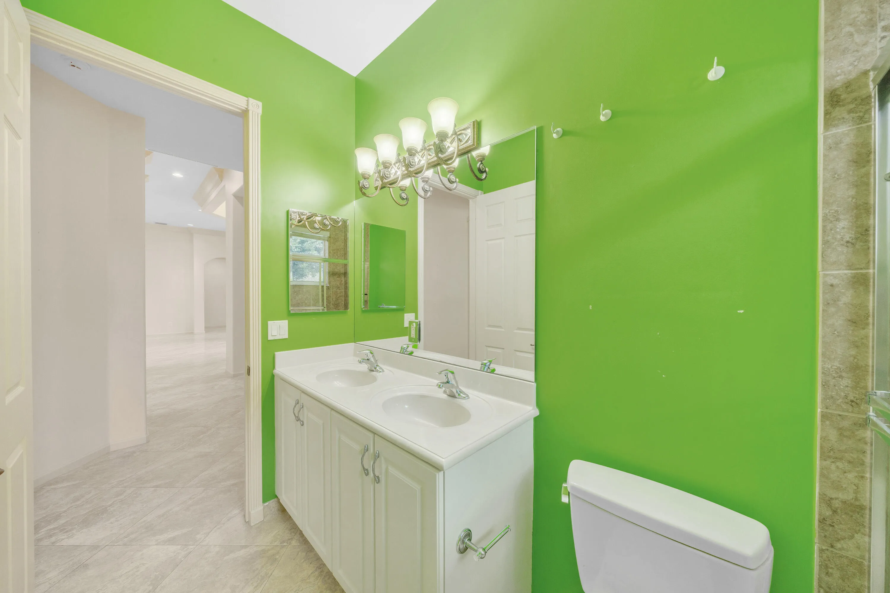 22 Guest Bathroom (3)