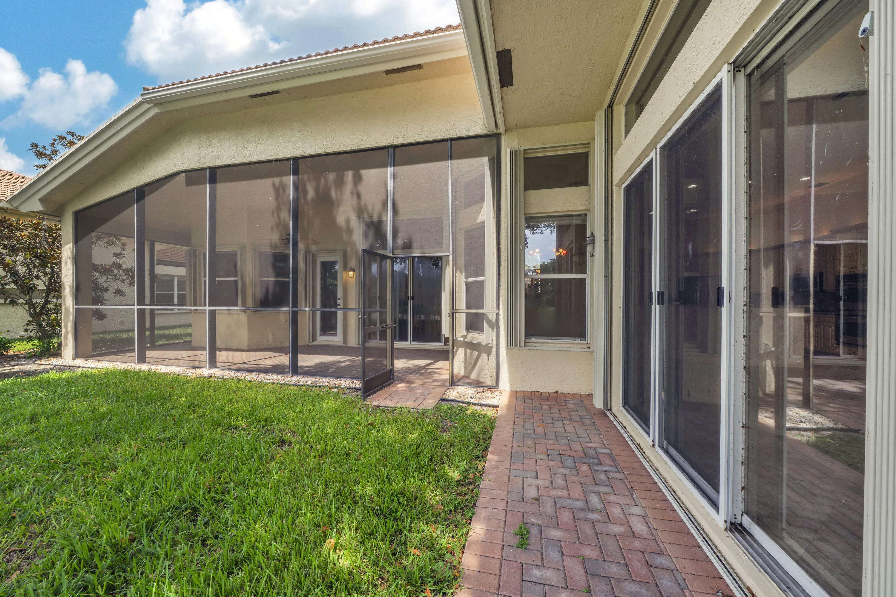 4 Patio (3)