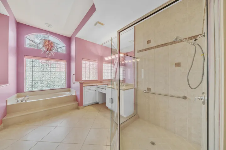 7 Primary Bathroom (3)