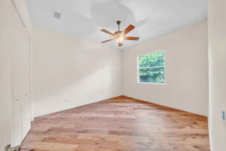 23 Guest Bedroom B (2)