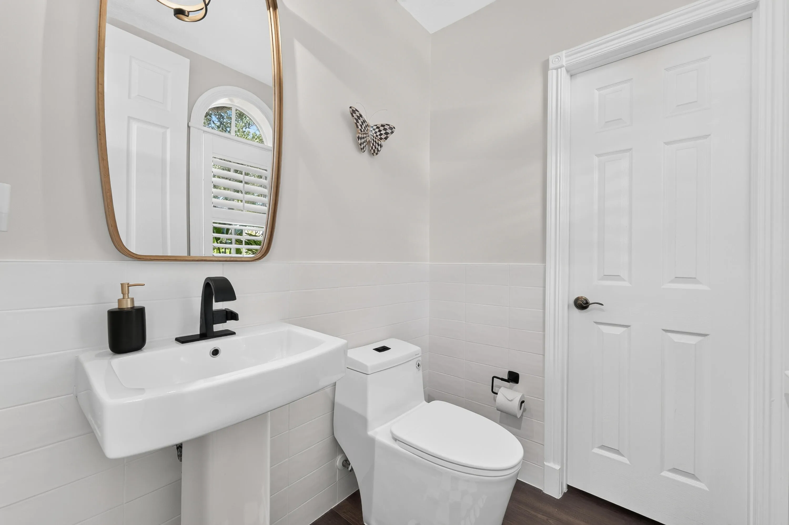 116 Powder room
