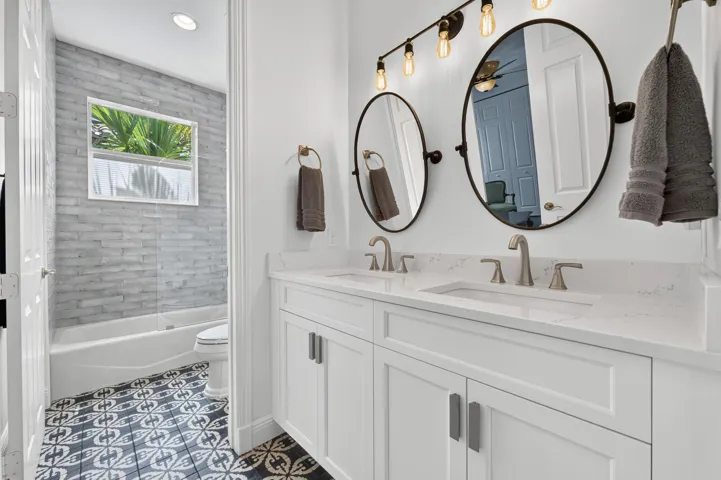116 bathroom 2