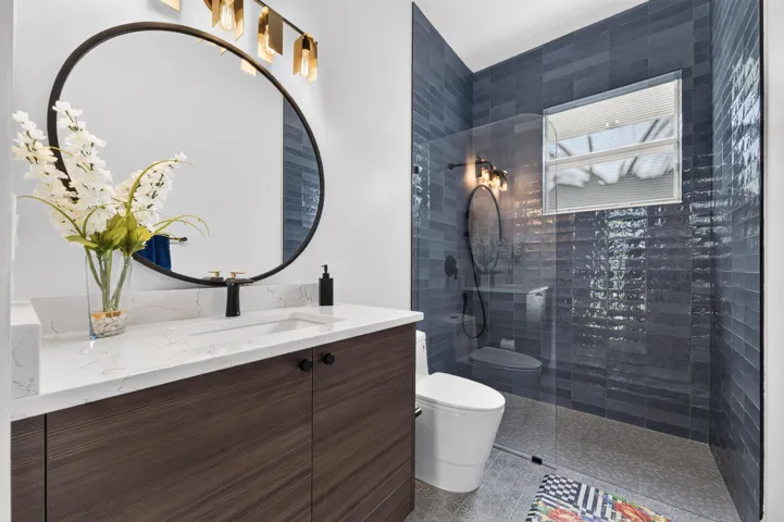116 bathroom 4