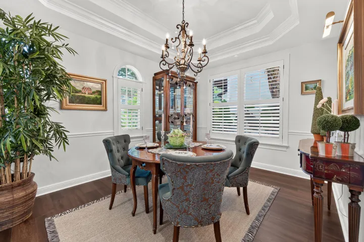 116 dining room