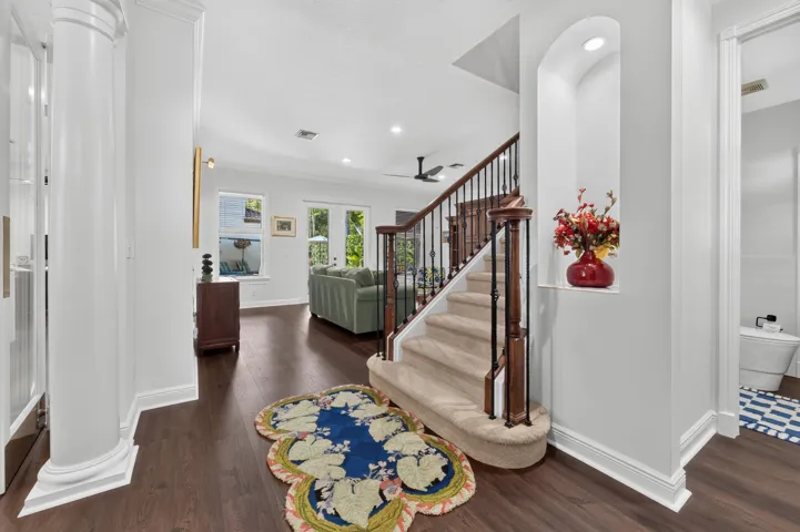 116 foyer