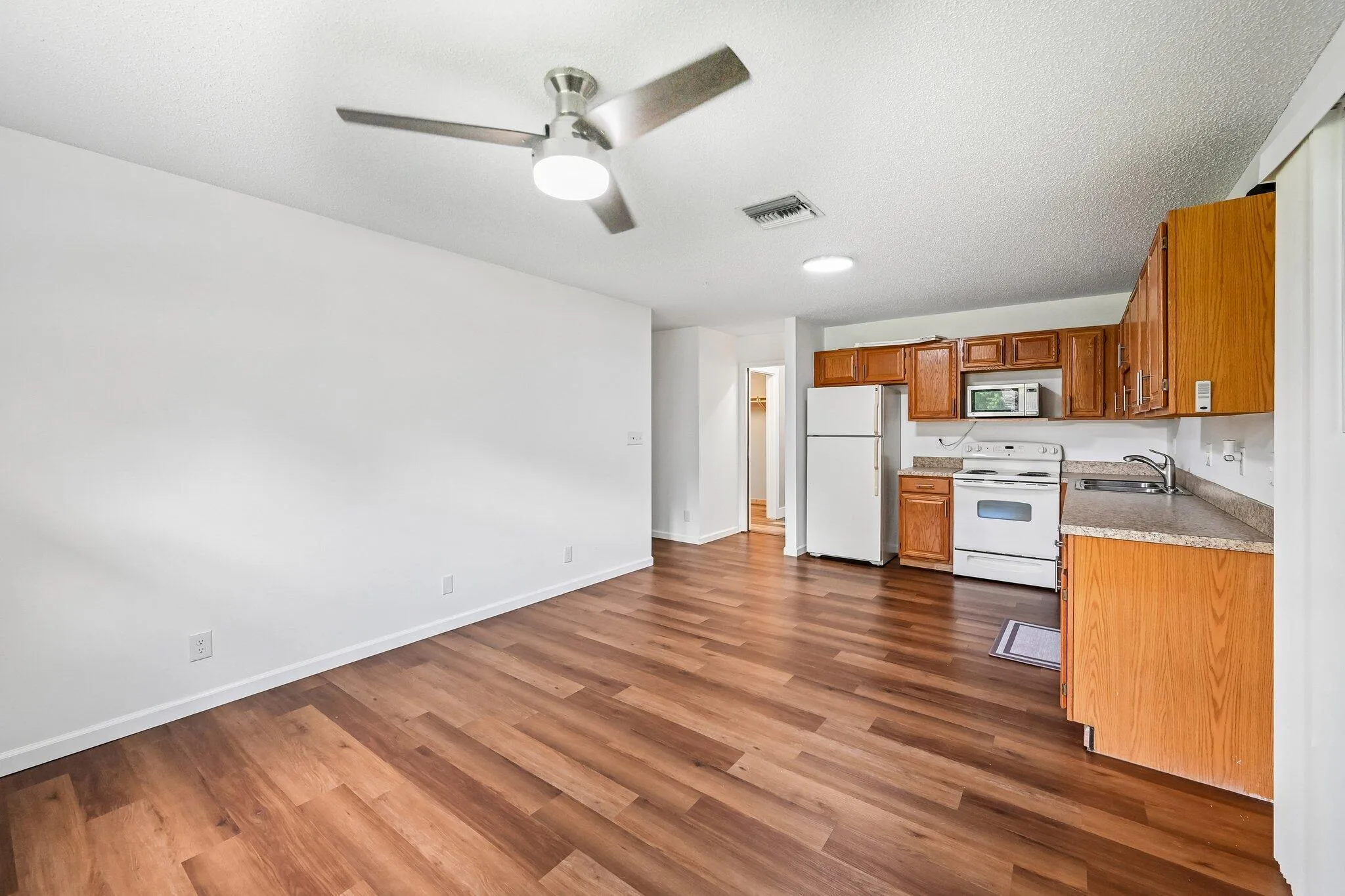 13-web-or-mls-Pelham Rd-S3007-013
