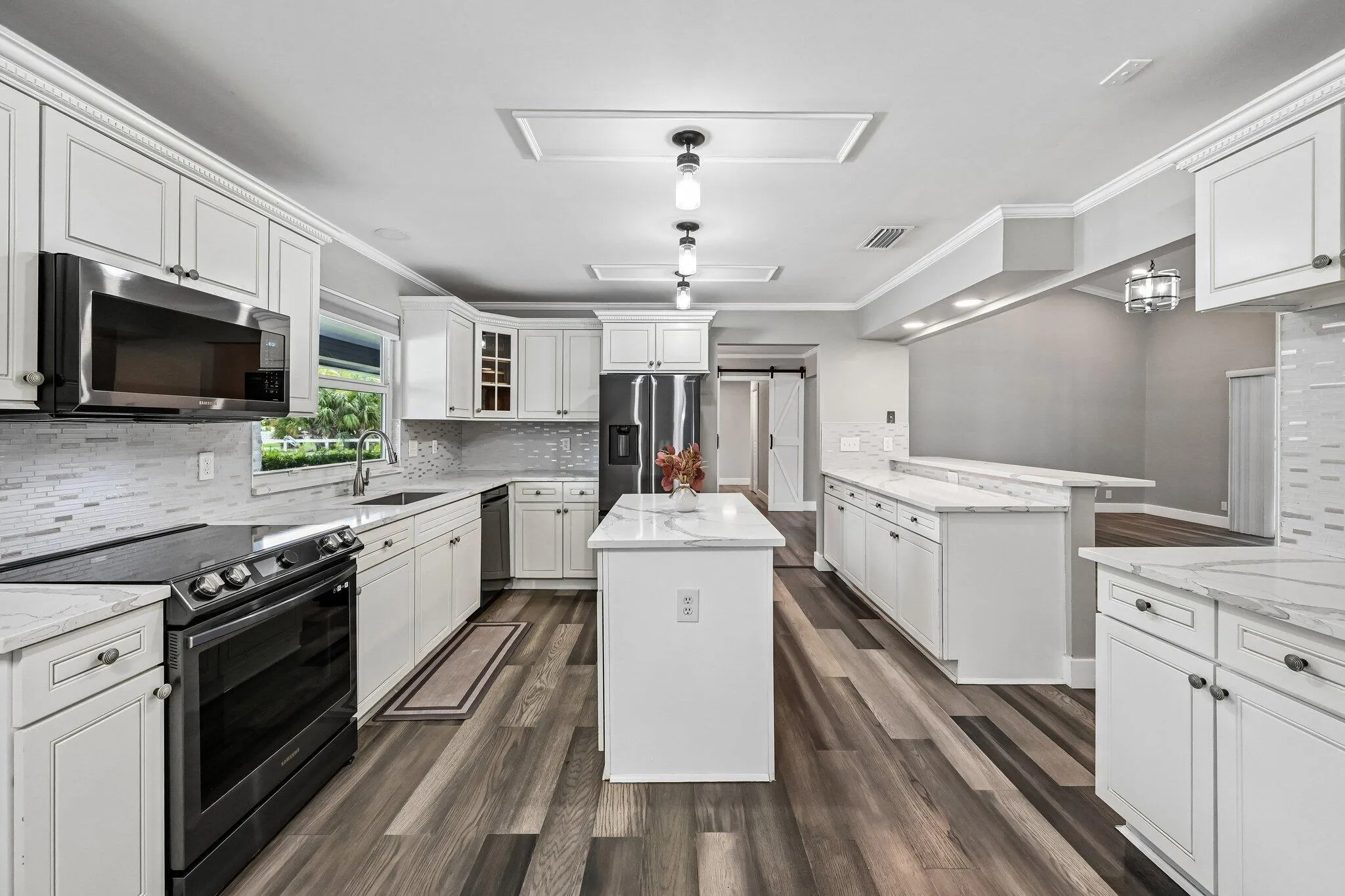 17-web-or-mls-Pelham Rd-S3007-017