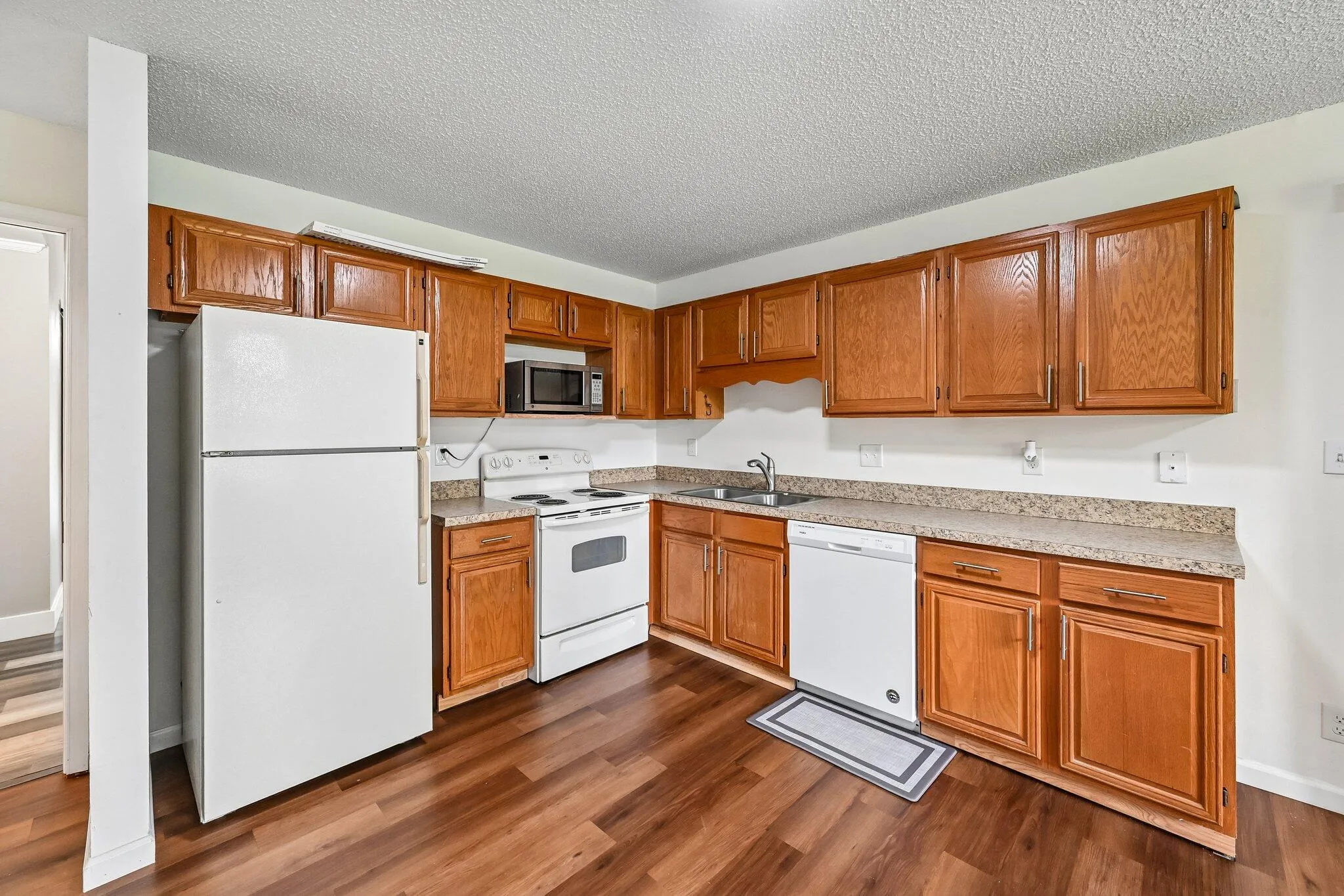 14-web-or-mls-Pelham Rd-S3007-014