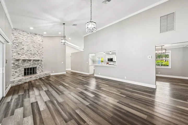 10-web-or-mls-Pelham Rd-S3007-010