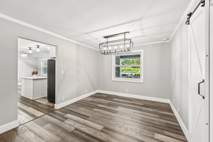 11-web-or-mls-Pelham Rd-S3007-011