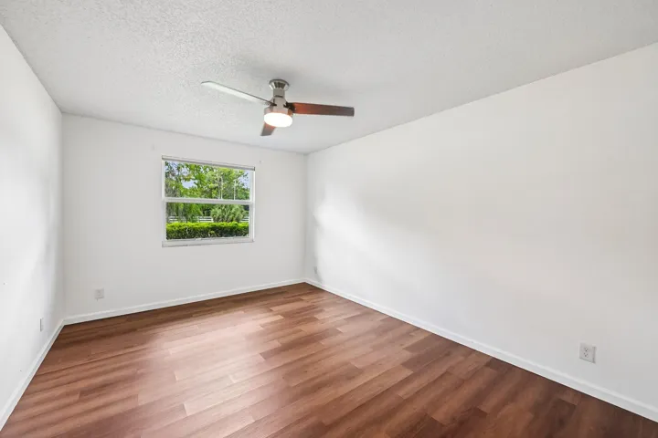 23-web-or-mls-Pelham Rd-S3007-023