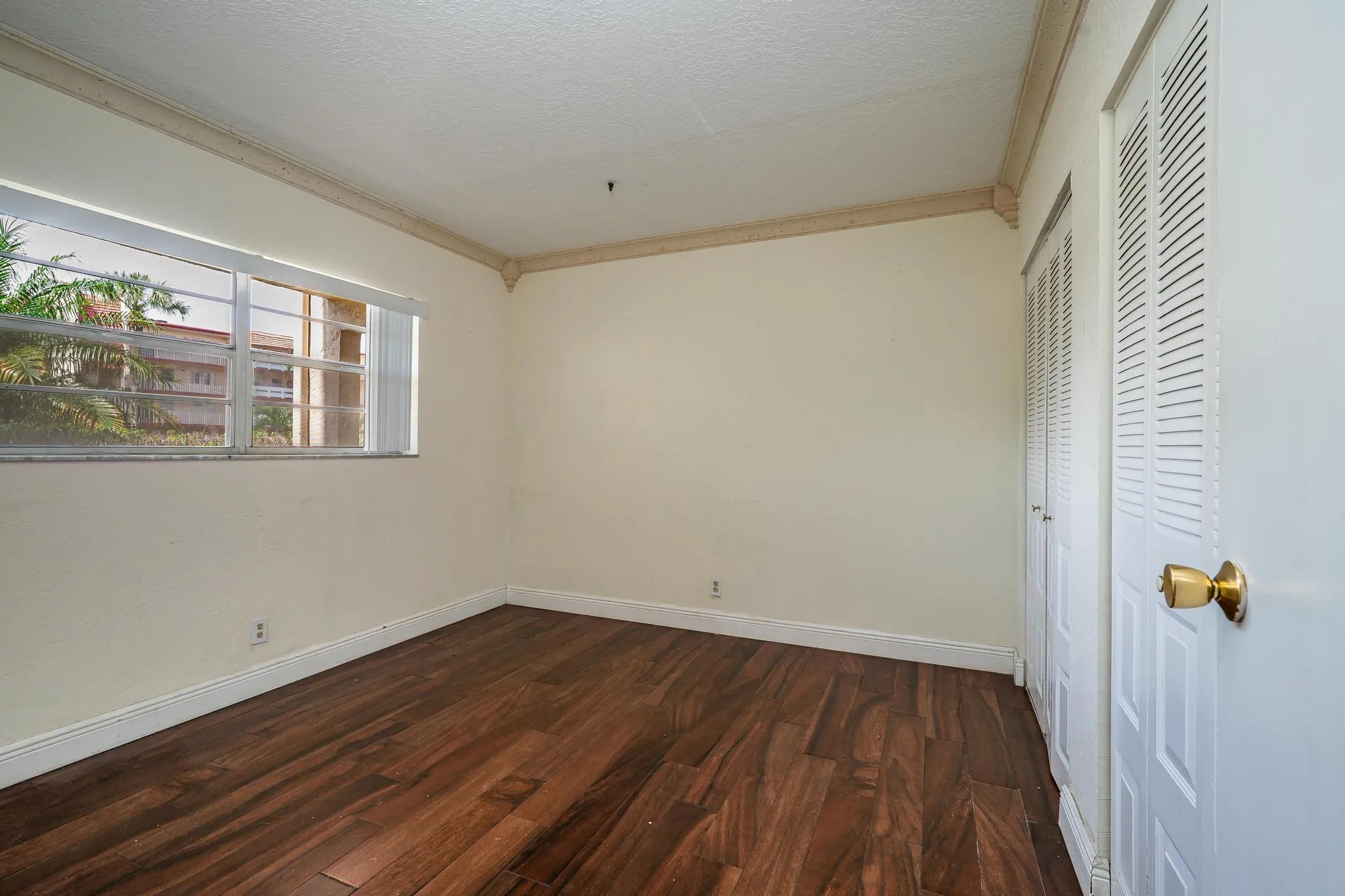 oriole gust bed room 2
