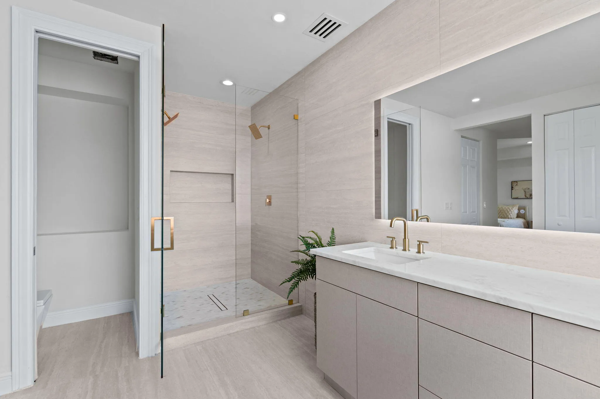 Primary bath