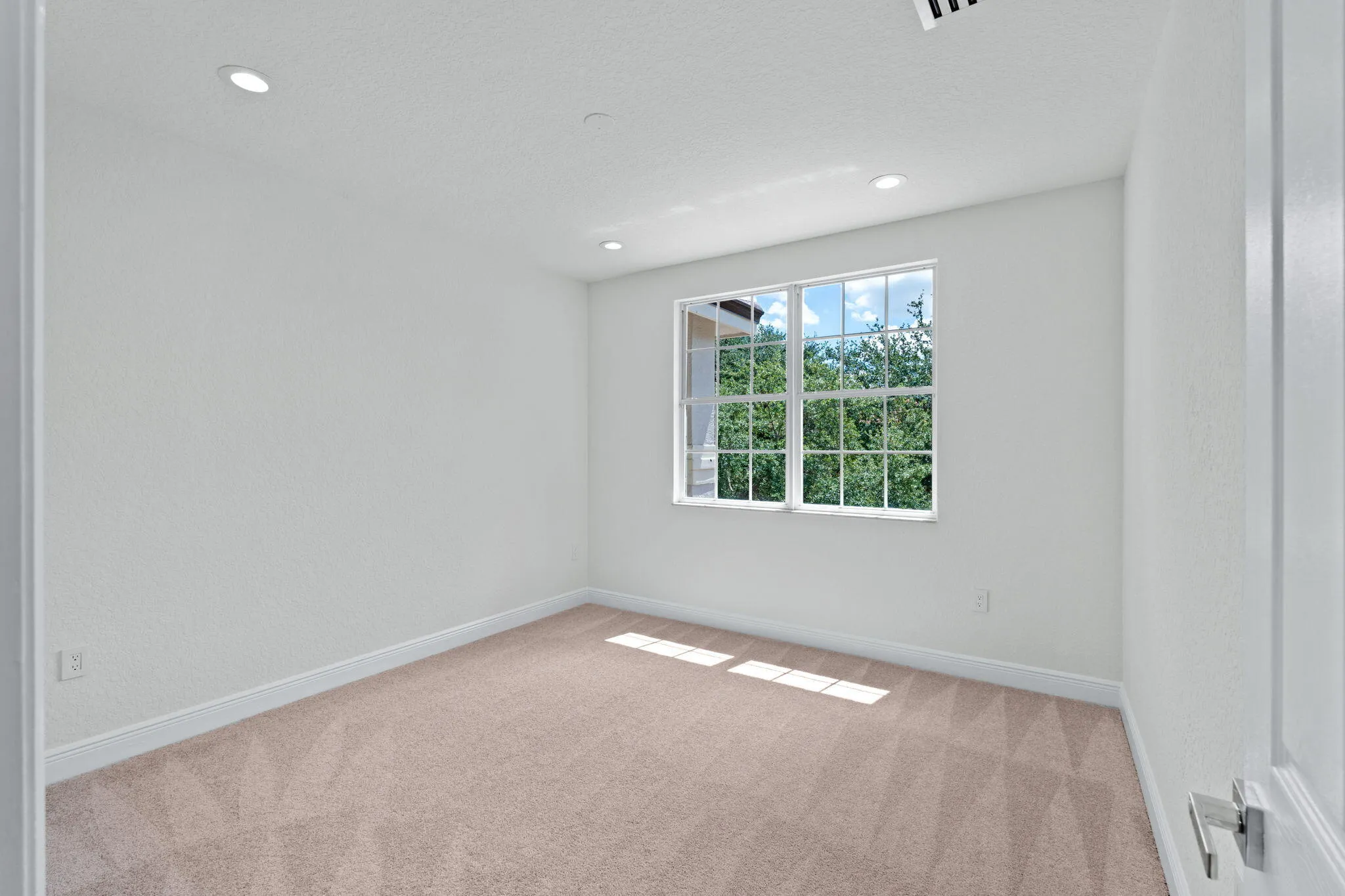Bedroom 4 (2nd floor)