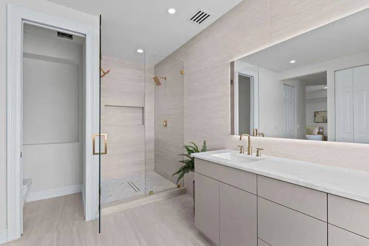 Primary bath