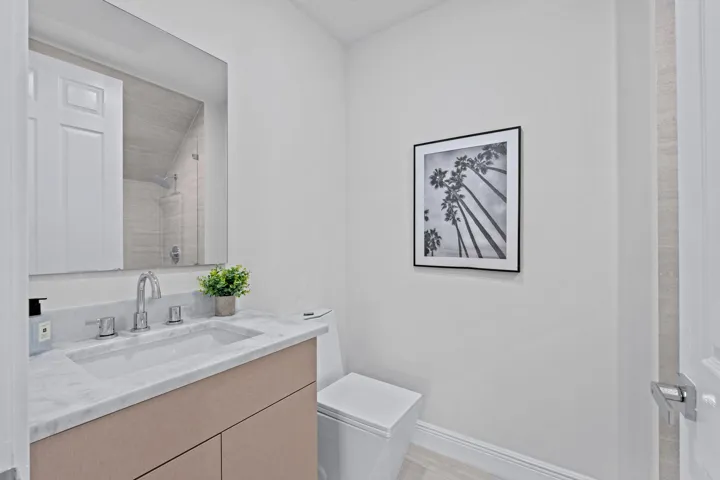 Guest bath second floor