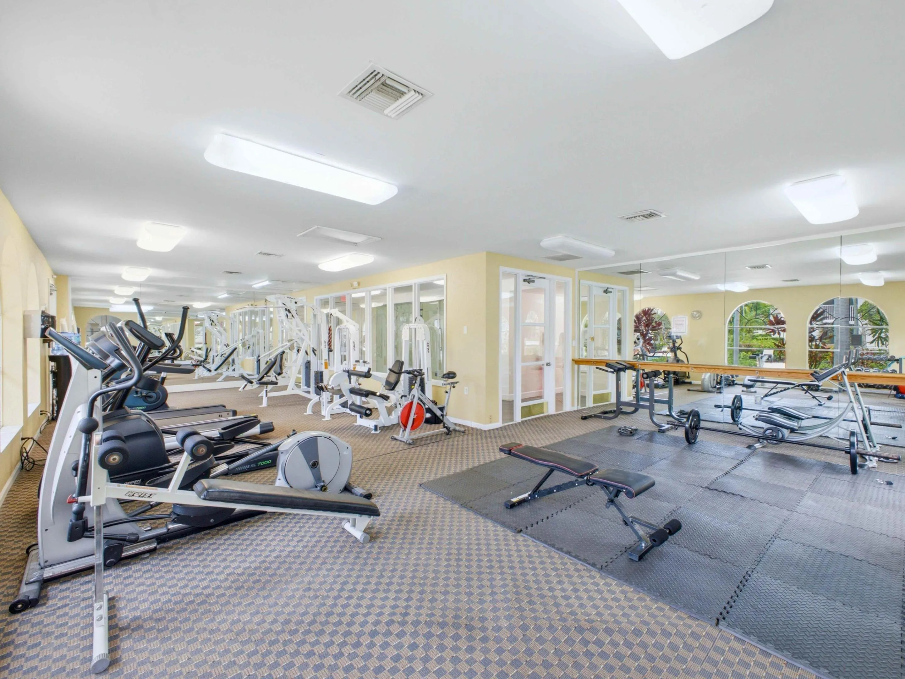 13215 Glenmoor Dr - Gym